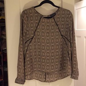 ASTR women’s patterned blouse